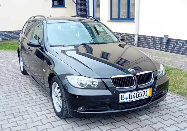 BMW Seria 3 cena 19600 przebieg: 163000, rok produkcji 2006 z Gniezno małe 56